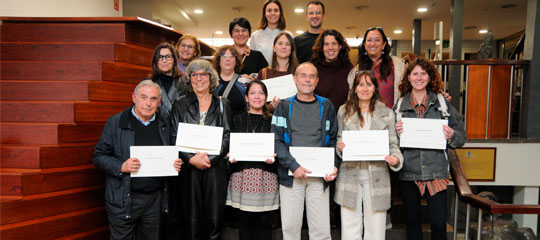 El CoMB lliura les Beques Bada 2024 a deu metges per formar-se en cooperació i fer estades formatives i docents en països de renda baixa 
